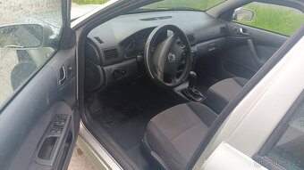 Octavia 1 kombi 1,6 benzín 75kW - 6