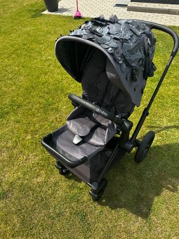 Cybex Priam kočárek Flowers Grey - 6