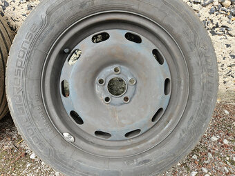 4x plechové disky 15″ s pneu + poklice – Škoda / VW / Seat - 6