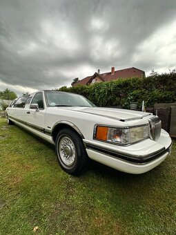 Limuzína Lincoln V8 - 6