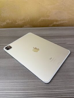 Apple iPad Pro 11" 2021 M1 128GB Cellular stříbrný - 6