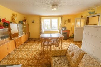 Rodinný dům + 2000 m² stavebního pozemku v Drahách u Myslíva - 6