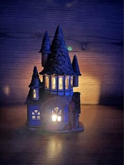 Keramický pohádkový svícen ve tvaru hradu - 6