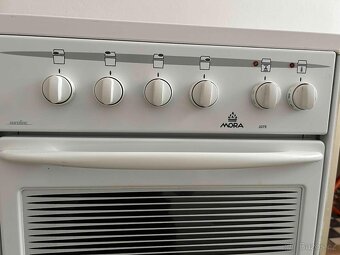 ELEKTRICKÝ SPORÁK - 6