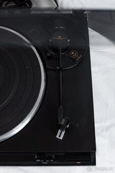 Gramofon JVC - 6