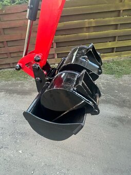 Hinova VT1650 Minibagr 1.6T + 3x lžíce - 6