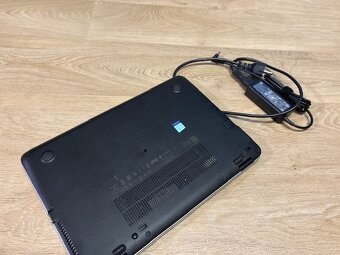 HP EliteBook 840 G3 / i5-6300U / 256GB NVME SSD / 16GB / HD - 6