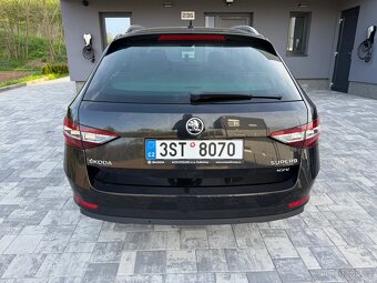 Pronájem Superb L&K 5000,-Kč Taxi Bolt 2.0 TDI automat 4x4 - 6