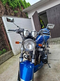 Kawasaki ZR-7 - 6