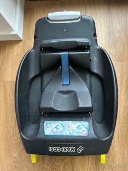 Autosedačka Maxi-Cosi Cabriofix + báze - 6