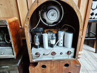 4 x starožitné rádio,  cena za vše - 6