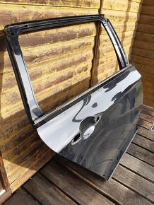 Pravé zadní dveře VW combi, C3 - 6