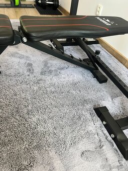 Kompletní sada fitness vybavení – kotouče, osy, lavice - 6