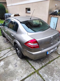 Renault Mégane 1.6, r.v. 2009, sedan – nekuřácký, garážovaný - 6