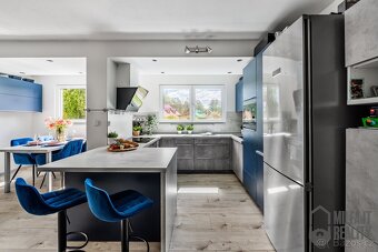 Prodej dvougeneračního domu 4+kk, 2+kk, zahrada 1.500 m2 , M - 6