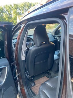 Volvo XC 60 - 6
