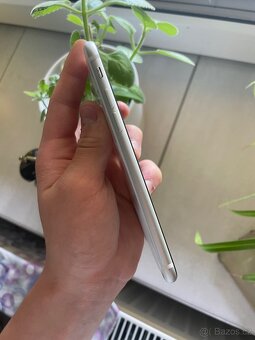 iPhone SE 2020 64GB White – plně funkční - 6