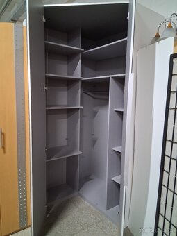 Šatní skříň rohová - 6