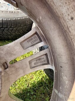 Kola r17 Pirelli 215/65 r17 zimní - 6