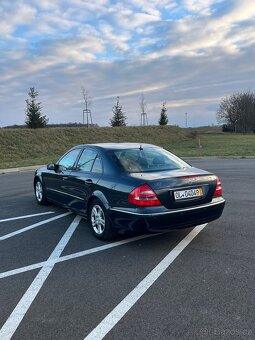 Mercedes-Benz W211 - 6