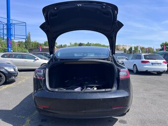 Tesla Model 3 - 6