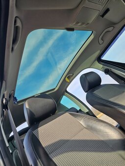 Skoda roomster scout - 6
