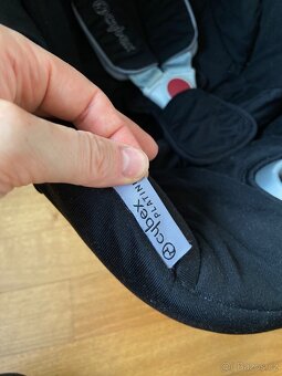 Autosedačka Cybex Aton Q Platinum + ISOFIX základna - 6