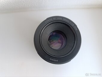 Prodám Canon 200D + Sigma 17-70 s filtrem + Canon 50mm - 6