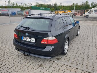 BMW E61 530D Manuál - 6