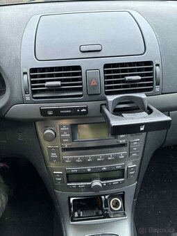 Toyota Avensis 2007 - 6