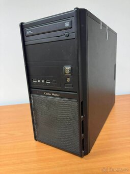 Prodej stolních počítačů - 6