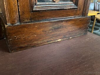Starožitná komoda - 6