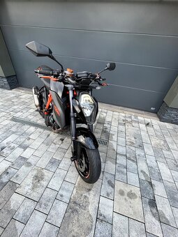 KTM Super Duke 1290 r - 6