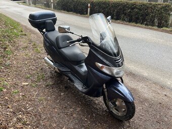 Suzuki Burgman 400 - 6