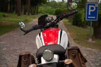 Yamaha XSR 900 - 6