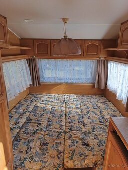 Obytný přívěs Knaus Azur - 6