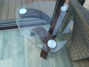 6x luxusní židle v kůži + masivní stůl - 6