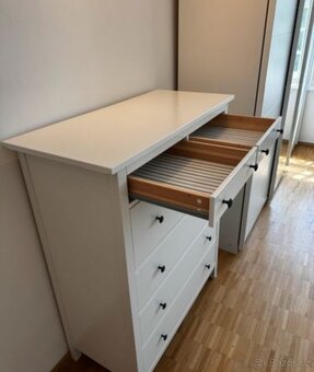 HEMNES KOMODA BÍLÉ MOŘIDLO - 6