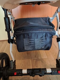 Kočárek zn. Kunert Mila, barva mint - 6