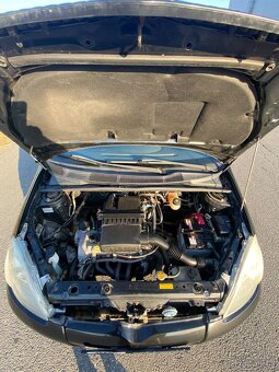 Toyota Yaris Stinger 1.0 - 6