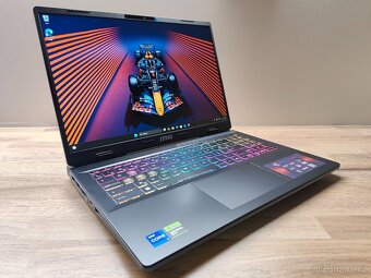 MSI SWORD 16 HX B14V_i7-14650HX_32GB_1TB_RTX 4070 8GB - 6