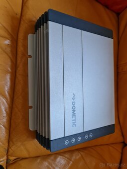 DOMETIC
Nabíječka PerfectCharge MCA1250 - 6