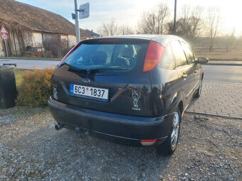 Ford Focus, MK1, hatchback, 1.6 benzín, r.v. 2004 - 6