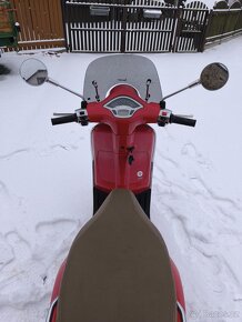 Vespa Primavera 125 - 6