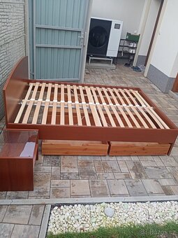 Prodám manželskou postel + Šuplíky + Matrací - 6