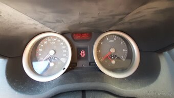 Renault Megane BM0F05 - 6