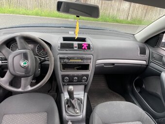 Škoda octavia 1.6 TDi 77 kw - 6