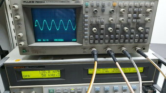 Kalibrátor osciloskopů Fluke 5820A, 5 kanálů, 2,1 GHz - 6
