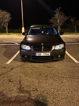 BMW E90 330i 190kw 2005 manual - 6