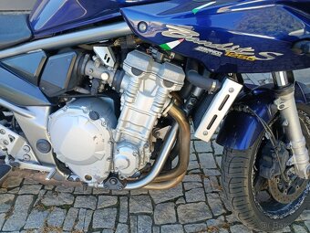 Suzuki GSR 1250 Bandit - 6